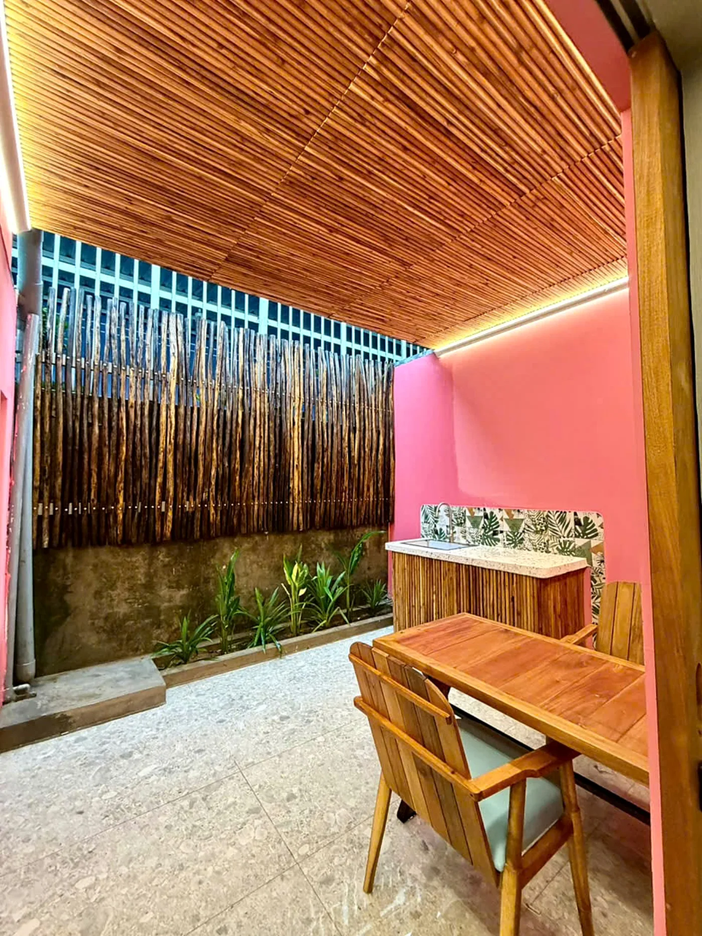 Sân riêng, bếp ngoài trời
